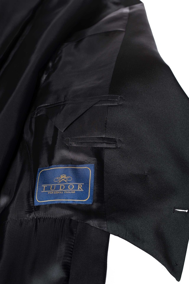 Costum ceremonie Ahiles Negru din Lana