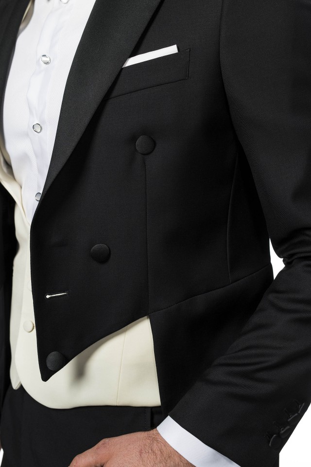 Ahiles Ceremony Suit