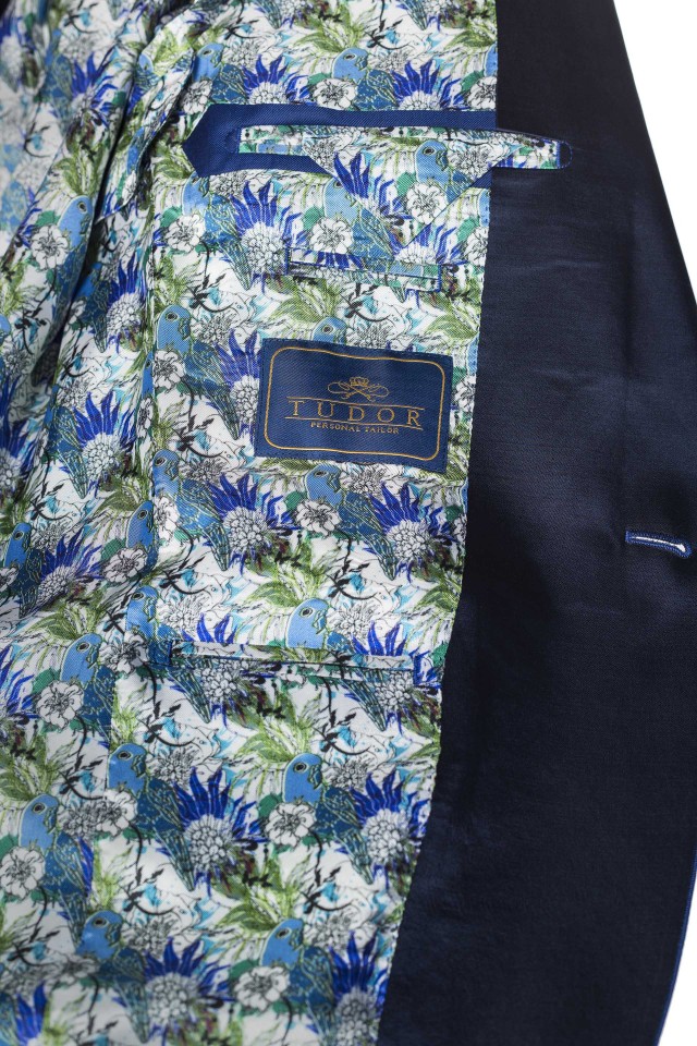 Aragon Ceremony Suit