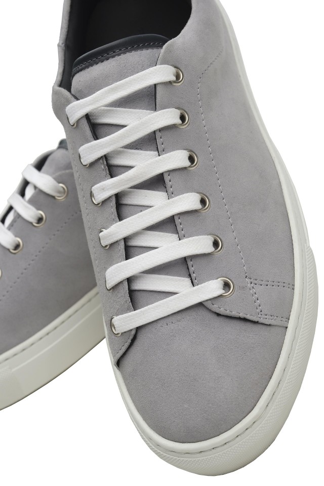 GREY SUEDE TRAINER