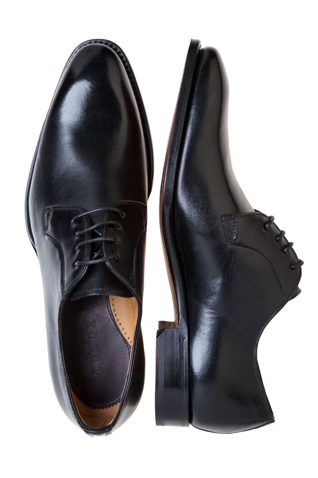 BLACK CALF DERBY Two Shoes